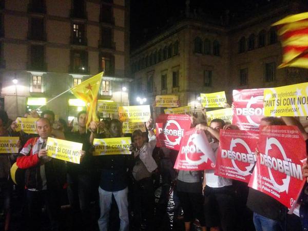 cupnacional's tweet photo. Ara mateix a plaça Sant Jaume de Barcelona #9N2014 http://t.co/gJHum0rGBb