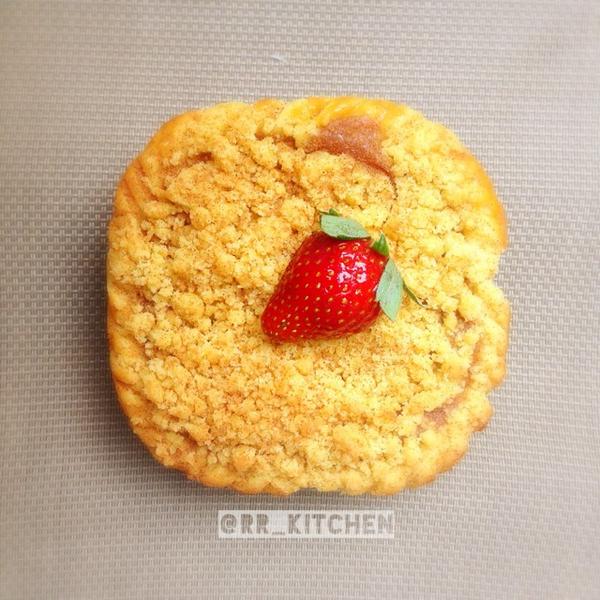 Apple Crumble Tart in a CUP! Its more than just a happiness!