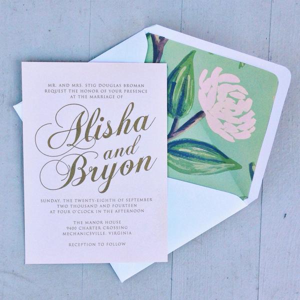 DearJuneDesigns's tweet image. Y'all we are obsessed with how these turned out! #swoon #wedding #invitations #dearjunedesigns