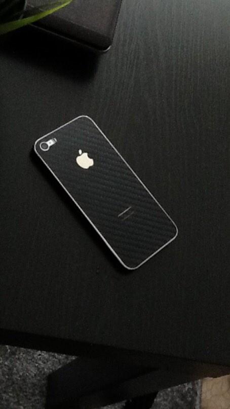 eroha_tet's tweet photo. @wylsacom хотел спросить можно ли увеличить память до 128 гб iPhone 5S??? Есть место в корпусе? http://t.co/7dXsXxrIY0
