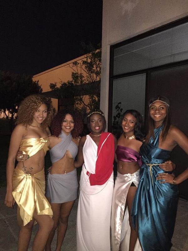 KingZipporahM's tweet photo. Squad π― went up for #toga7 http://t.co/PYErvWGXNQ