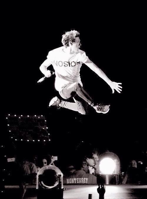 aishawhiitten's tweet image. #EMABiggestFans1D