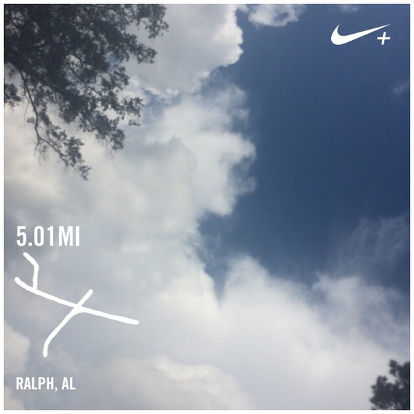 annamize1's tweet photo. Beauty before the storms... God is amazing!!! I just ran 5.01 mi with Nike+. http://t.co/zZ4TykS1iv #nikeplus http://t.co/d2kZ0jqP91