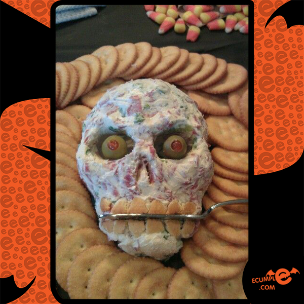 ecumple's tweet photo. #halloween #halloween2014 #halloweenparty #halloweenideas #celebration #ecumpleween #menu #food #catering #receta http://t.co/7QNGd8cUW6