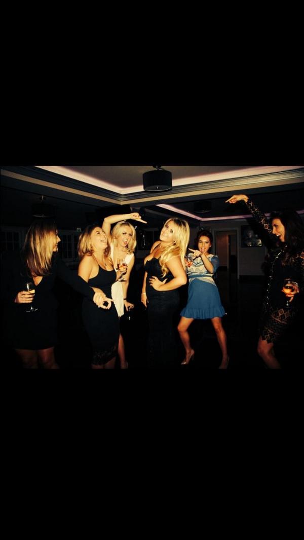ChloePWilliams's tweet photo. 💃 http://t.co/6L8FO7HISl