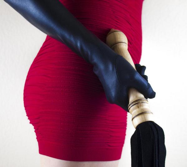 IndigoFloggers's tweet photo. @Mistress_Indigo @MsWhitneyMorgan @CareyPphoto @MiaVallis @Goddess_XTC  @GoddessQueenB @BondageVice @demonseed69 http://t.co/AxeuMsHlgg