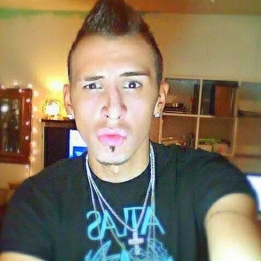 BraedyRoman's tweet photo. Its me bitchhhh #RealTimeFantasy #itsCALIbitch #ChemicalPotions #Leo #FuckYeah http://t.co/mCgOWuoZqj