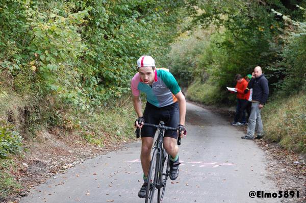 A Team De Ver rider Nick Christian on the #BecHillClimb @BecCyclingClub