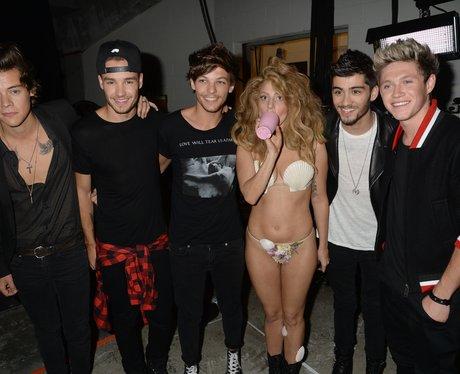 GagaNetCrew tweet picture