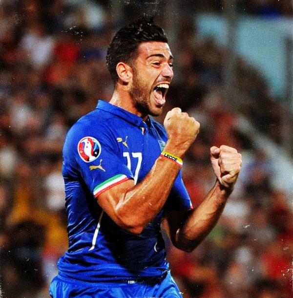 ilsalentoxix's tweet image. Il gol di #Pellè in Nazionale e l'esultanza dedicata alla sua #Lecce @SkySport @GPelle19 fb.me/2978n0iKw