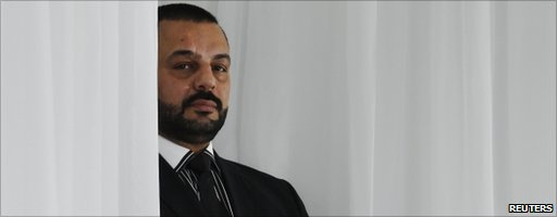 IAM1NYC's tweet photo. UDAY HUSSEIN IS NOT DEAD!
HE'S LIVING IN MY BUILDING
IN THE APT. ABOVE ME W/ HIS WIFE!
HE'S POSING AS A JAMAICAN! http://t.co/BJRVQ7D8vj