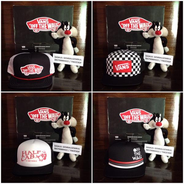 Yg kemarin blm kebagian Vans Trucker Hat minggu ini ane bakal restock. Yg mau booking silahkan 😁👌  <a href="/ROARsneakerss/">•ROARS!!!•</a>