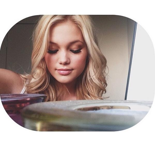 KellyCarterRB's tweet image. Lost in my own world and wishing someone could love me