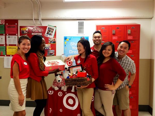 Woohoo! Cashier Bonnie achieved her goal of getting 2000+ Redcards before our 1 yr Anniversary! #friendlyin2