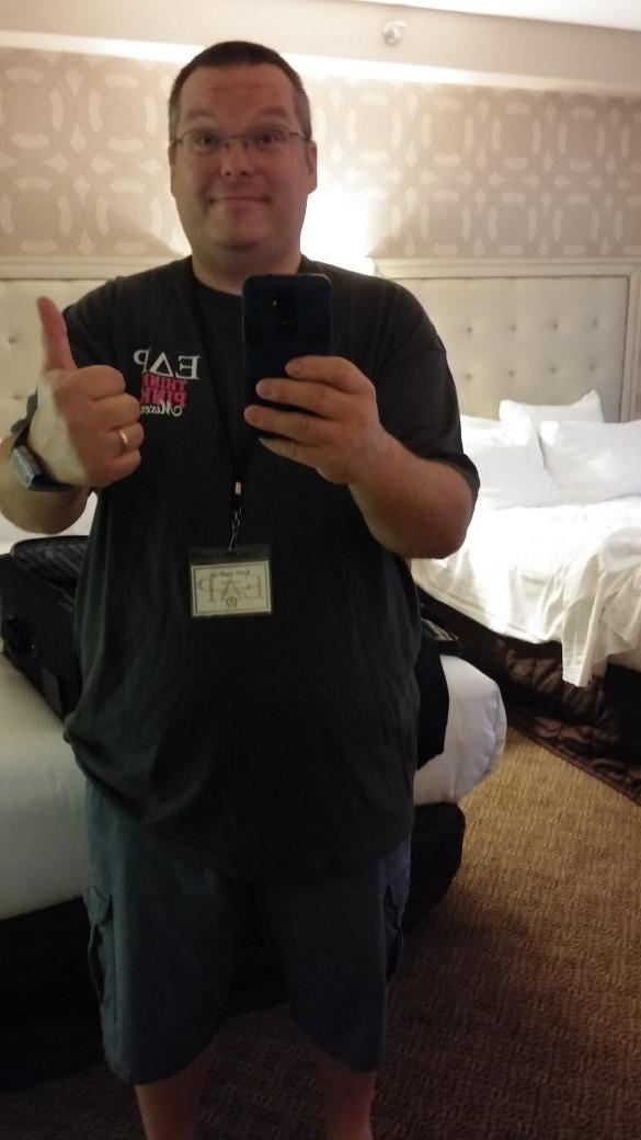 scottmhelfrich's tweet photo. I made it to Memphis despite severe storm and tornado warnings. Hats off to @Delta and their crew! #EdRGreekWeek http://t.co/Z72sAb28xv