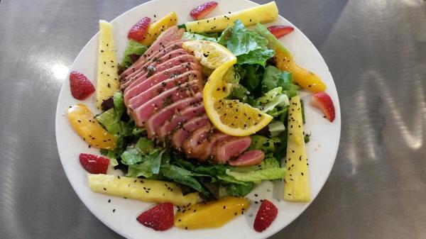 JozsefMajor's tweet photo. The art of eating healthy! @pitajungle http://t.co/398epapsdw