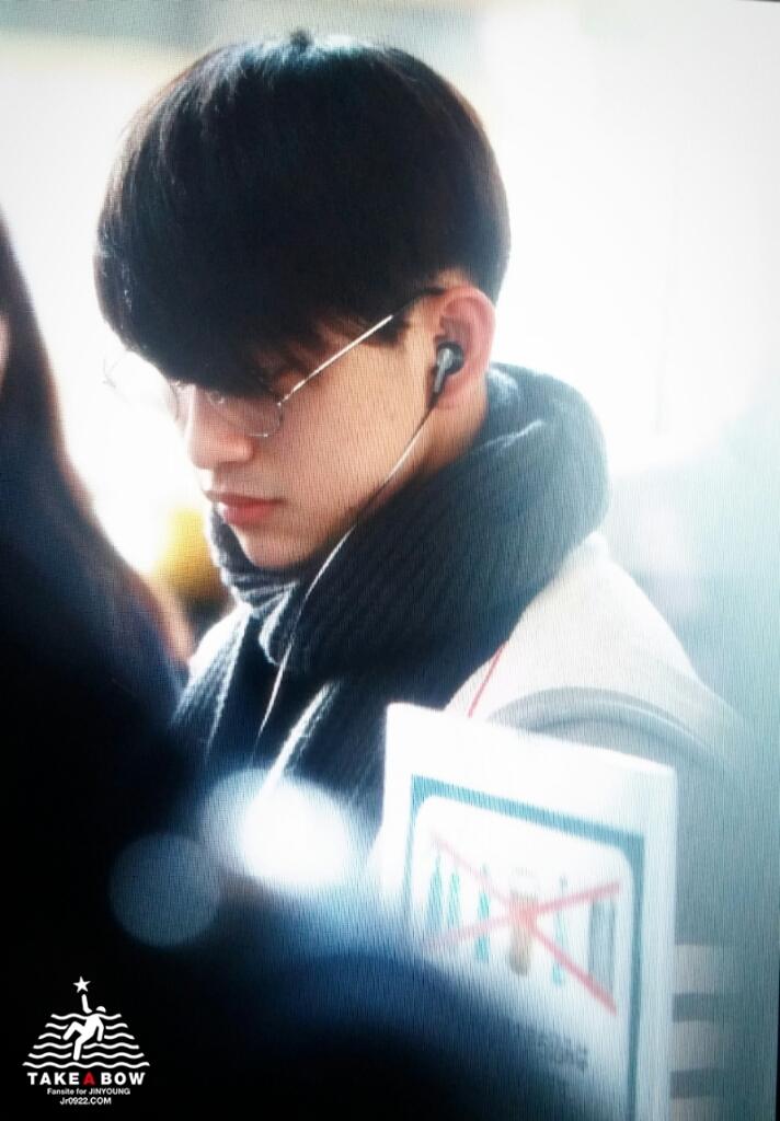 Bz3VBr4CMAAmID5.jpg:large