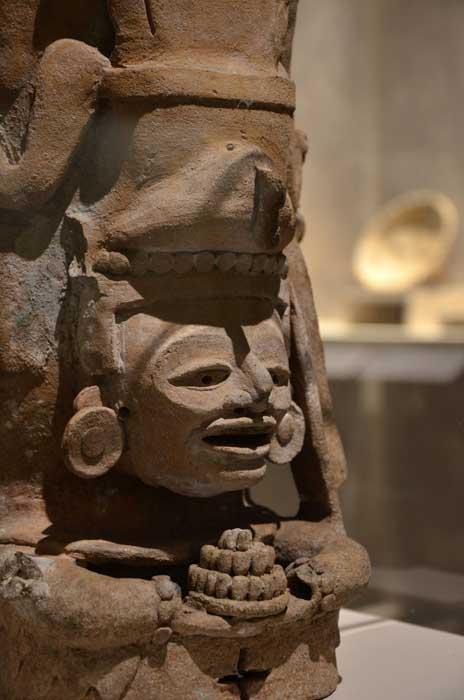 PresidenciaMX's tweet image. Los habitantes de París, disfrutan una #Expo sobre los mayas ¡Entérate! #ElFuturodeMéxico ow.ly/CHGVD