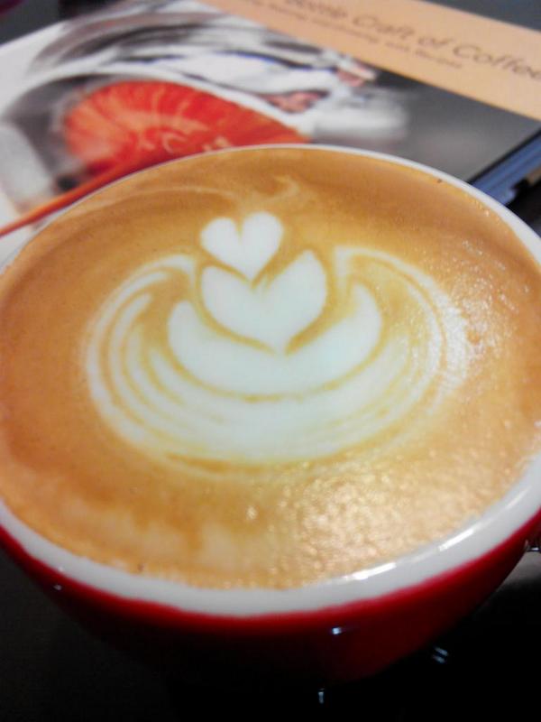 Pagi yang cerah dan cappuccino hangat bisa dinikmati ;) have a great day all <a href="/ReFRESHLY/">ReFRESHLY Coffee</a> <a href="/YourTripMate/">A Travel Consultant</a> <a href="/LombokNESIA/">Lombok Indonesia</a>