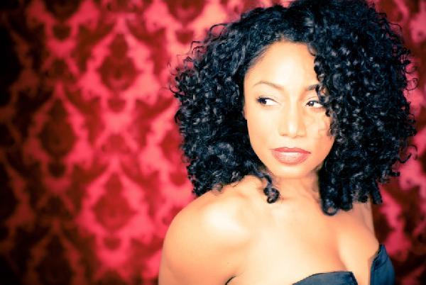Happy Birthday Karyn White
1965 10 14                   49 USHER
1978 10 14               36 