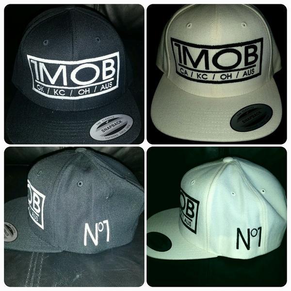 THAREALYUKMOUTH's tweet photo. #SmokealotNation get your #1MOBinternationalSnapBacks now at http://t.co/aHxg1B9vr9 support da #MOB #1MOB! http://t.co/wyNwYE64vW