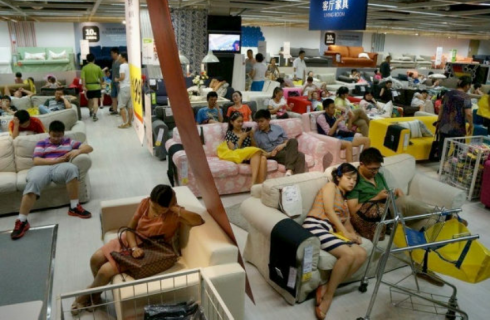 ウユート D L Kokuminnokoe 一昨日 海外反応 I Love Japan さんに 中国のイケアの酷さに世界が衝撃 という記事が掲載された Http T Co Sndjdo47s2 国際 Mpj Http T Co Blf1sh8qhh