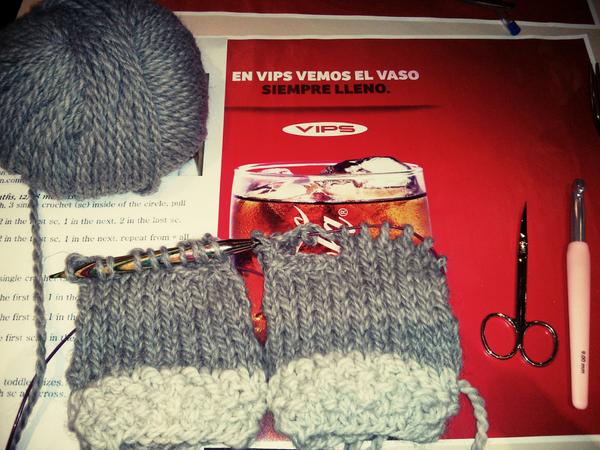 tejebebas's tweet photo. Gracias a la gente de @VIPS por habernos tratado tan bien en nuestra primera reunión #knittingclub #weloveVIPS http://t.co/S3IAcFUqom