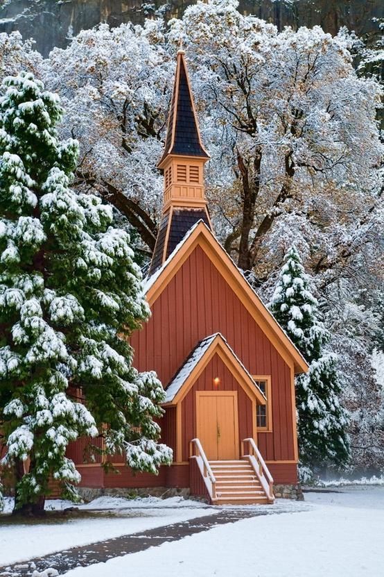 domingasdelsant's tweet photo. Yosemite chapel.. http://t.co/de5PbQJXpX