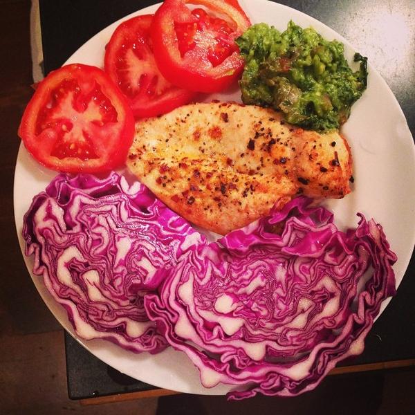 KevinBossman's tweet photo. Not bad for a dinner that was not planned ahead for...#colorfulmeals #healthydinner #protein #nutrition #health #... http://t.co/jAvTlauQ22