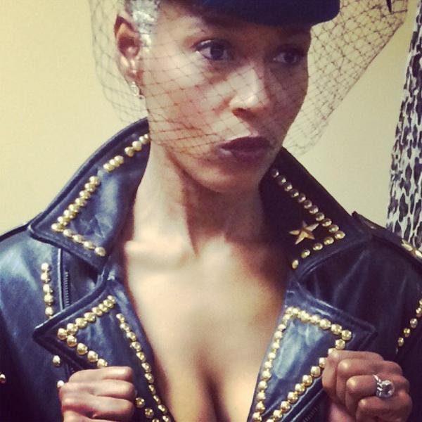 j5scar's tweet photo. @divadoll77 http://t.co/MjLV84RnKn