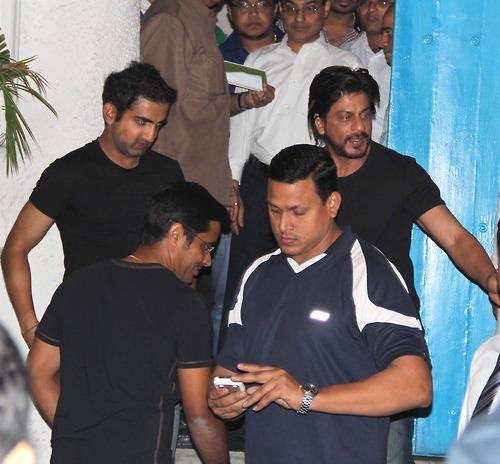 Gautam Gambhir With SRK :)
Happy Birthday ^_^ . Have A Great Life Ahead Captain :) 
