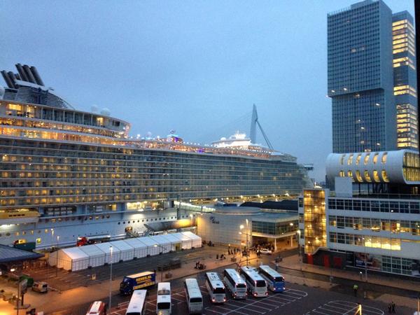 In front of my apartment: #OasisOfTheSeas