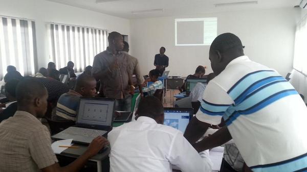 ProjetEOF's tweet image. @ndongamadou @OpenStreetMapSn @EmmanuelBama @konan_maurel @OSMCI forment sur flux travail #openstreetmap &amp;amp; #Learnosm