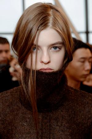 Vogue Japan على تويتر 本格的に秋の風を感じる今日この頃 まずはヘアカラーから秋冬モードにシフトしてみては 14 15 年秋冬コレクションより 今すぐ真似したいトレンドのヘアカラーをチェック Http T Co Taqagklyv5 Http T Co Qgmlzve3qs Vogue Japan على تويتر 本格的に秋の風を感じる今日この頃 まずはヘアカラーから秋冬モードにシフトしてみては 14 15 年秋冬コレクションより 今すぐ真似したいトレンドのヘアカラーをチェック Http T Co Taqagklyv5 Http T Co Qgmlzve3qs