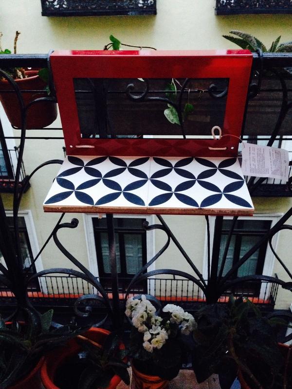 MariaMariaagudo's tweet photo. Gracias @Decolabmadrid❤️ya tengo mi "Manuela" mesita auxiliar para mi mini balcón!!!!!! Me encanta! http://t.co/sYUlLLQVNq