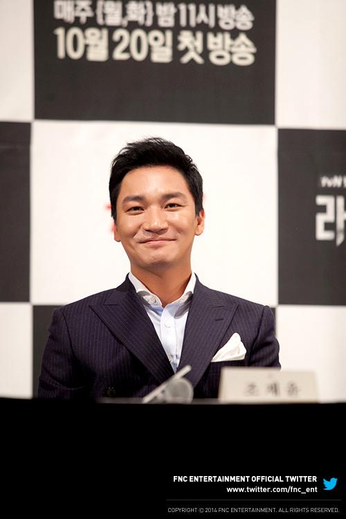 [#조재윤] tvN 월화드라마 극한심리추적극 #라이어게임, 조달구 역으로 출연하게 된 조재윤의 제작발표회 현장 사진 공개! 매주 월, 화(10/20~21) PM...