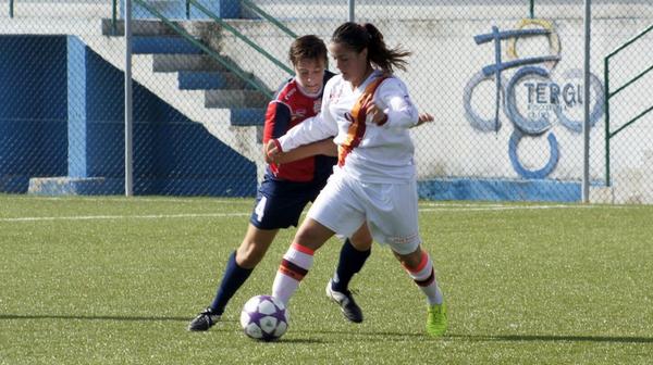 ResRomaCalcioFe's tweet photo. #TorresResROMA #SerieA #calcio #calciofemminile #Roma #daje R.Cunsolo PH http://t.co/MVBwzkx1m6