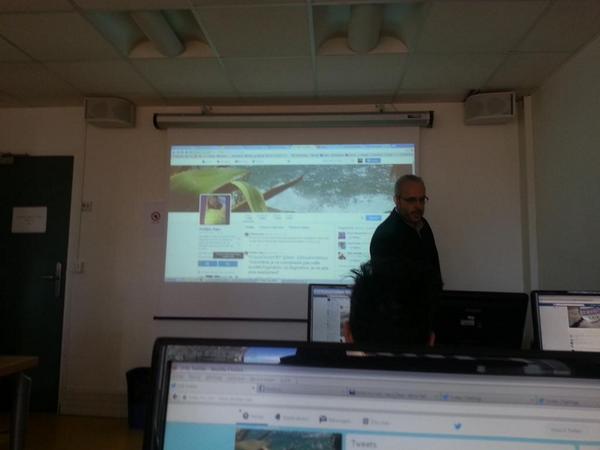 FredericSays's tweet photo. @sbailly expose mon intimité twitteresque sur grand écran. #dissection2.0 http://t.co/7zwoTXyCHt