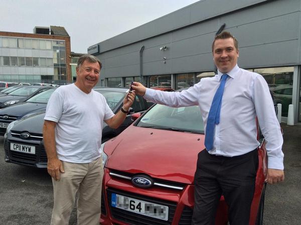 Dees_Ford's tweet image. Mr Koch collects his brand new #64plate Ford Focus from sales associate James #deescroydon