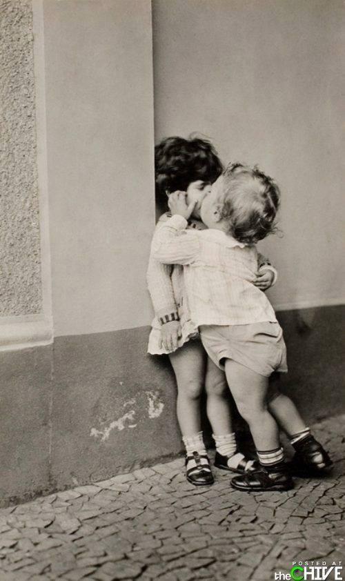 info_children's tweet photo. No dejemos para mañana los besos que podamos dar hoy
¡Feliz semana! #FelizMartes #besos #felizsemana #semana #amor http://t.co/NzTNdXtxrp