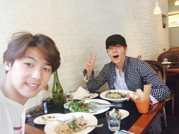 _Jungjung031's tweet photo. 아진짜 동해가 웃으니까 그래도 다행이다 근데왜 눈물이나지 http://t.co/a3eWUWjmjI