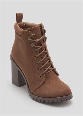 Matalan's tweet photo. As seen in @Grazia_Live! Perfect winter boots! http://t.co/ExJdYGNdyw http://t.co/kpY64PKPYB