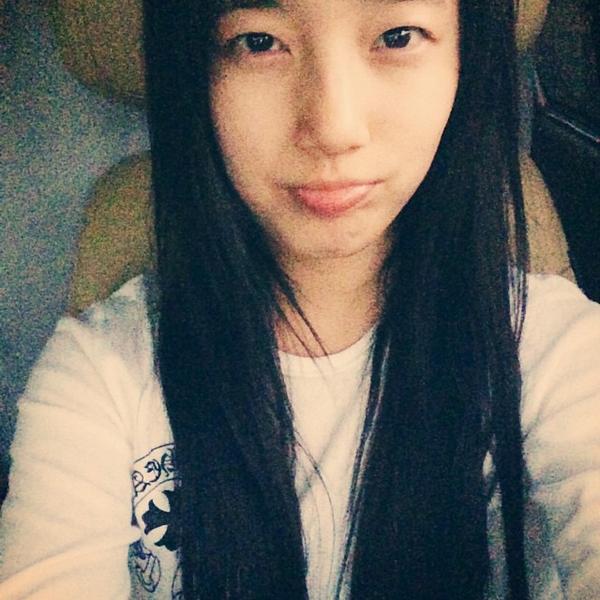 suzyinstagram's tweet photo. [INSTAGRAM] skuukzky:#boooo-3 http://t.co/1iTL5byTsX