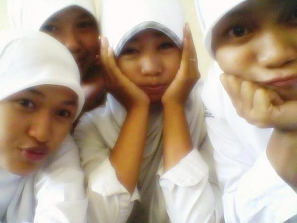 DeethaGoubriel's tweet image. haii tante #FIDD :* @dinaokt81890540 @indry_zaa