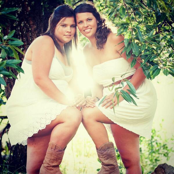 daneaucamp1's tweet photo. A sister is a best friend that have no choice but to stick by you side for ever! http://t.co/xmM2H1ybu7