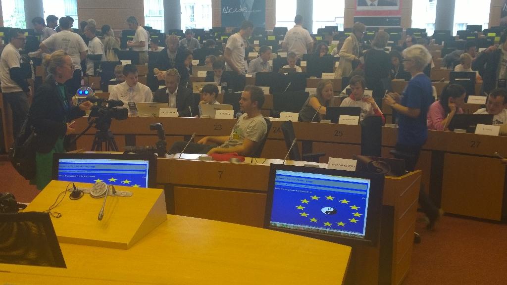 Embedded image permalink