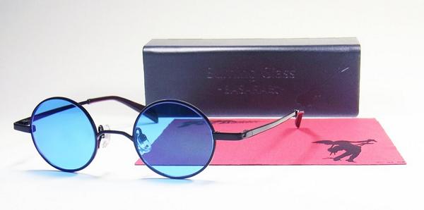 当店にて、名作マクロスセブン、熱気バサラサングラスの取り扱い決定