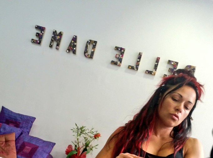 Sesi&oacute;n de peluquer&iacute;a #extensiones @salonbelledame http://t.co/mPIBX736ah<a href="/tag/extensiones"class="tags">#extensiones</a><a class="tags" target="_blank" title="On Twitter" href="/?out=eyJ0eXAiOiJKV1QiLCJhbGciOiJIUzUxMiJ9.eyJpYXQiOjE3MjA3OTEyNjUsImlzcyI6InR3cG9ybnN0YXJzLmNvbSIsIm5iZiI6MTcyMDc5MTI2NSwiZXhwIjoxNzUyMzI3MjY1LCJyZWRpcmVjdF91cmwiOiJodHRwczovL3R3aXR0ZXIuY29tL3NhbG9uYmVsbGVkYW1lIn0.JccEvYmGGOY-TTfKmxB8uotebJVZcI9UR3fBR4IxPMGDCgxuF-ZIvPi2ktkqsjlGKIypJmmHRnRDVp98men1MQ">@salonbelledame</a>
