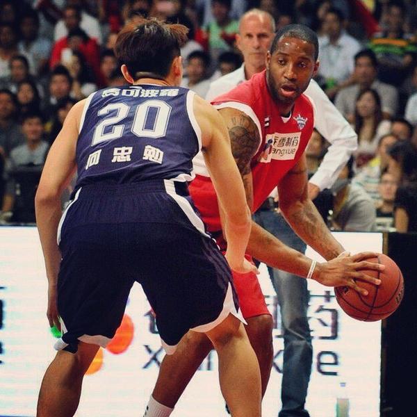 TMACinCHINA's tweet photo. 【Photo】GAME4 | 
T-Mac TEAM vs Dongguan TEAM | Tracy McGrady（Photo by:Osports）2014.10.12 @Real_T_Mac http://t.co/XX6QP2fTaH