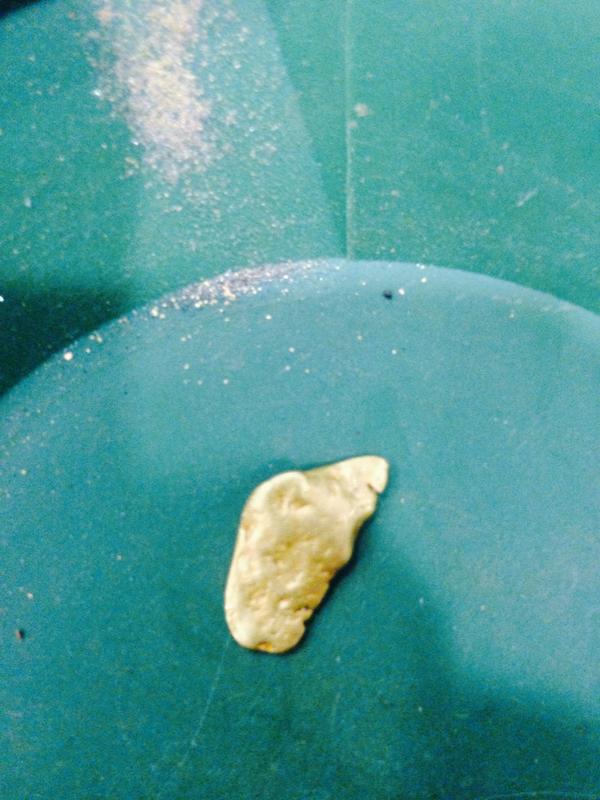 Still giving this Nugget to 1 Follower who RT's this. I'll pick Friday during premiere of <a href="/Gold_Rush/">Gold Rush</a> on <a href="/Discovery/">Discovery</a>